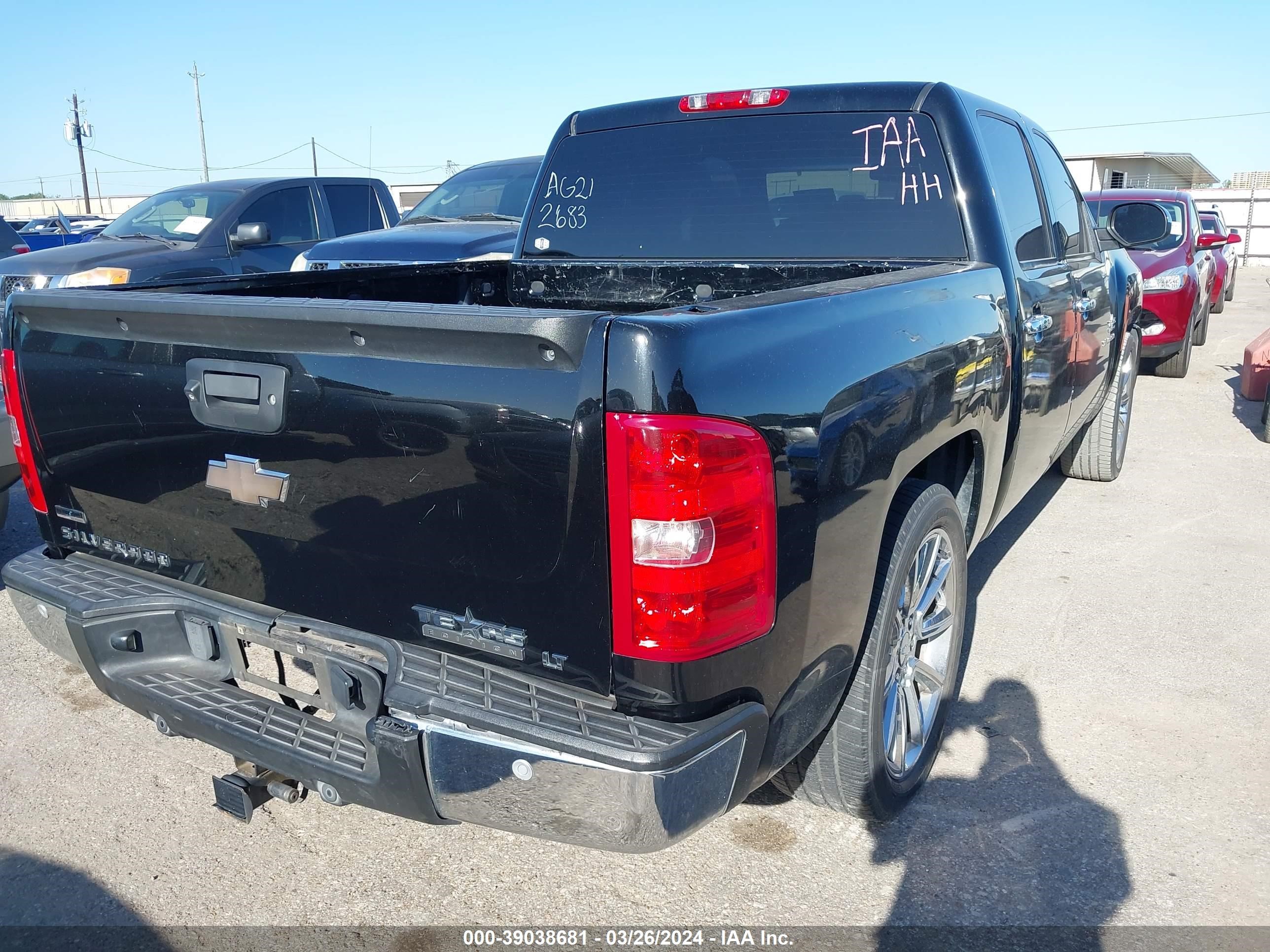 Photo 3 VIN: 3GCRCSE05AG212683 - CHEVROLET SILVERADO 