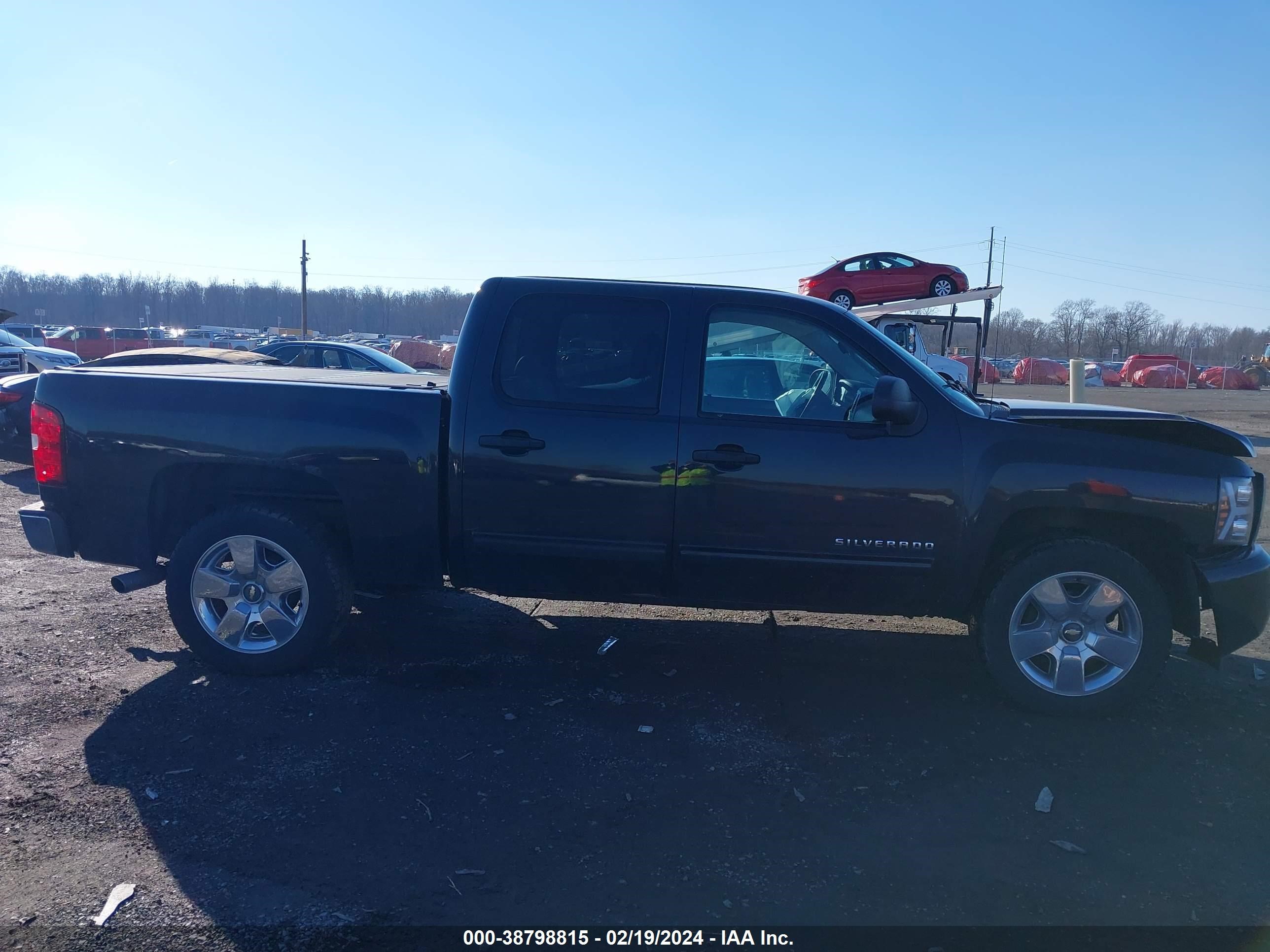 Photo 11 VIN: 3GCRCSE06AG137153 - CHEVROLET SILVERADO 