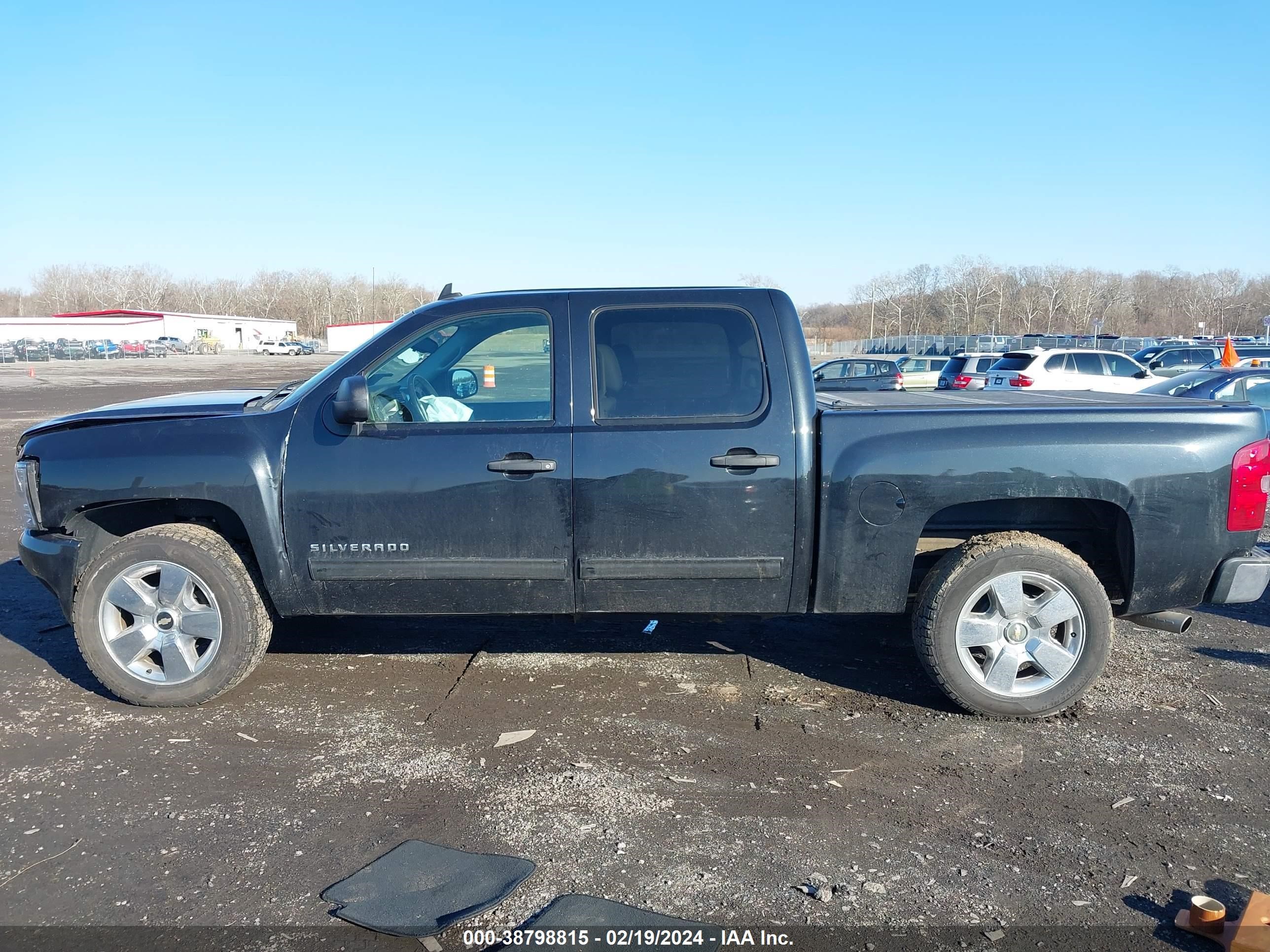 Photo 12 VIN: 3GCRCSE06AG137153 - CHEVROLET SILVERADO 