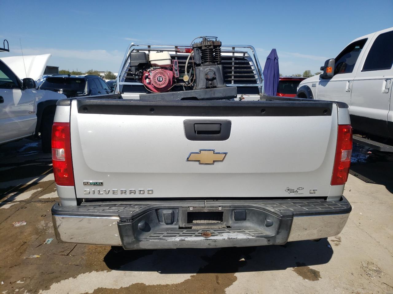 Photo 5 VIN: 3GCRCSEA8AG152696 - CHEVROLET SILVERADO 