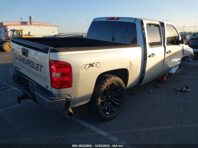 Photo 3 VIN: 3GCRKREA4AG267761 - CHEVROLET SILVERADO 1500 