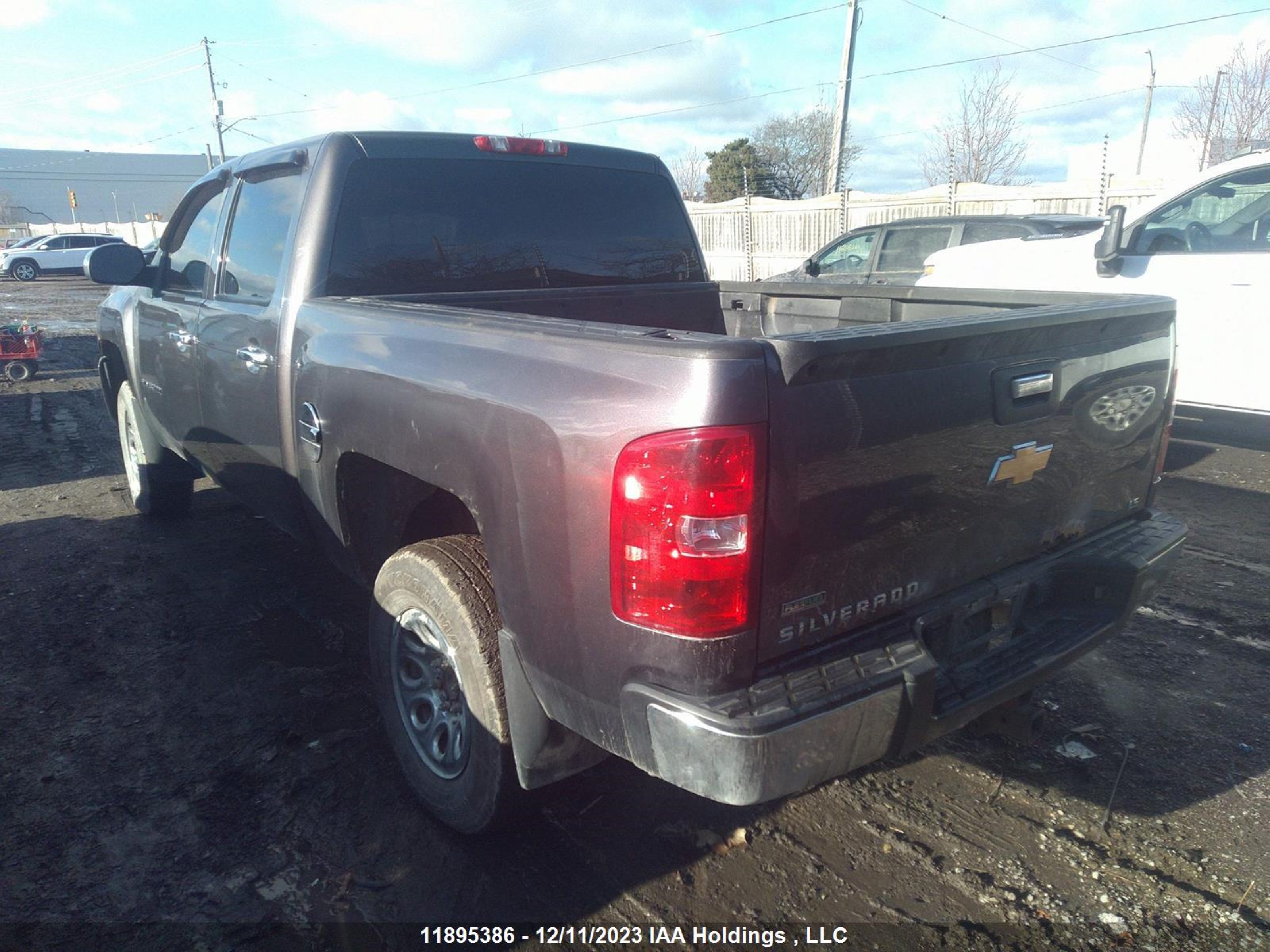 Photo 2 VIN: 3GCRKREA5AG227835 - CHEVROLET SILVERADO 