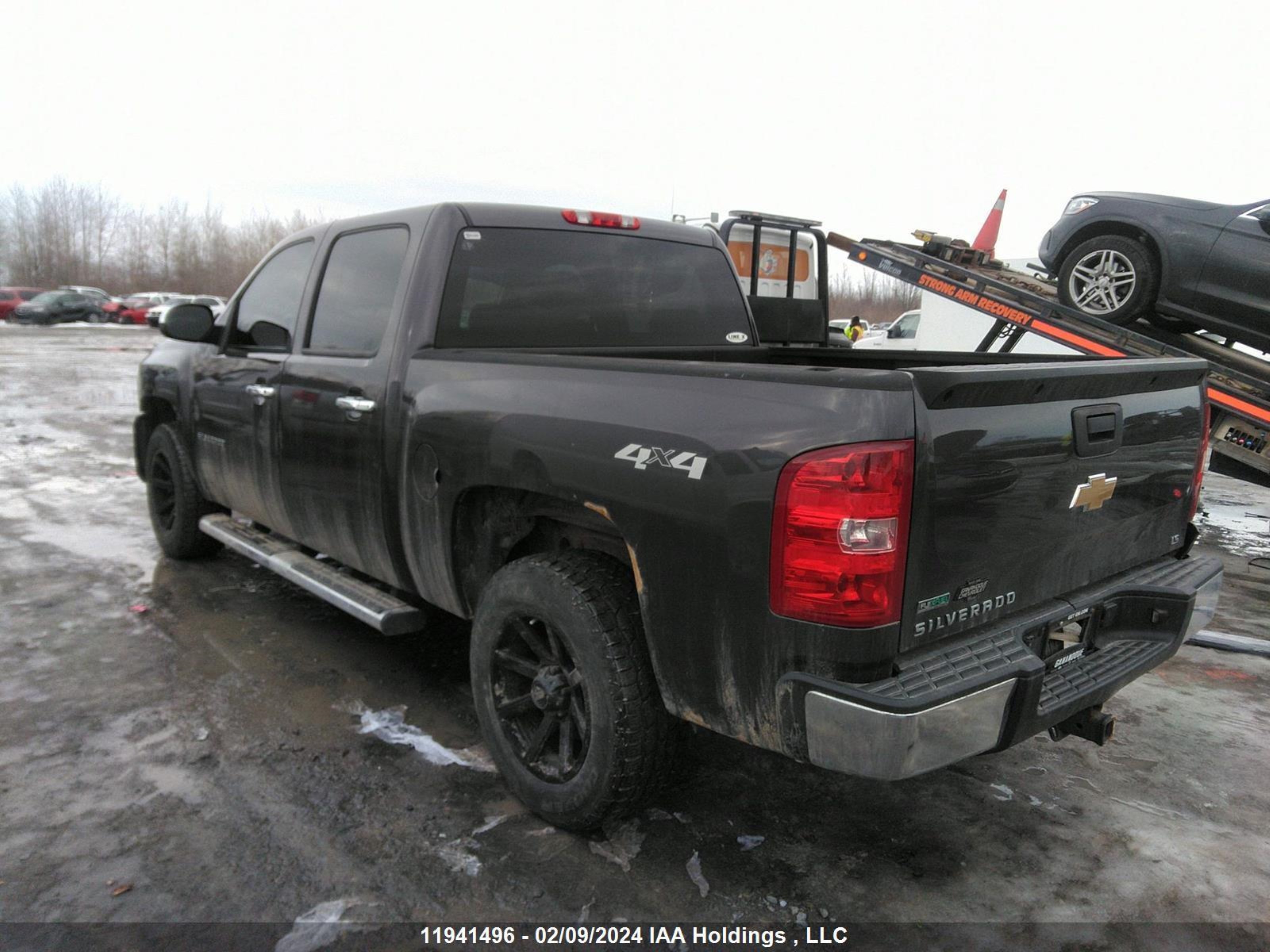 Photo 2 VIN: 3GCRKREA9AG219852 - CHEVROLET SILVERADO 