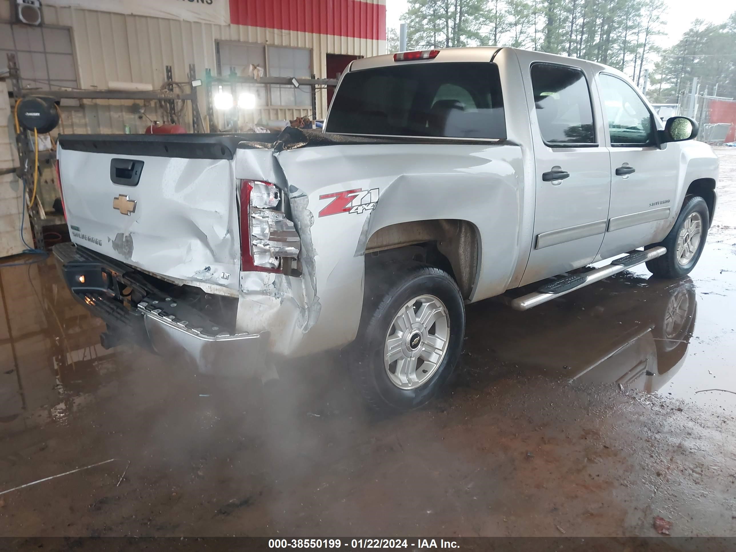 Photo 3 VIN: 3GCRKSE31AG159168 - CHEVROLET SILVERADO 