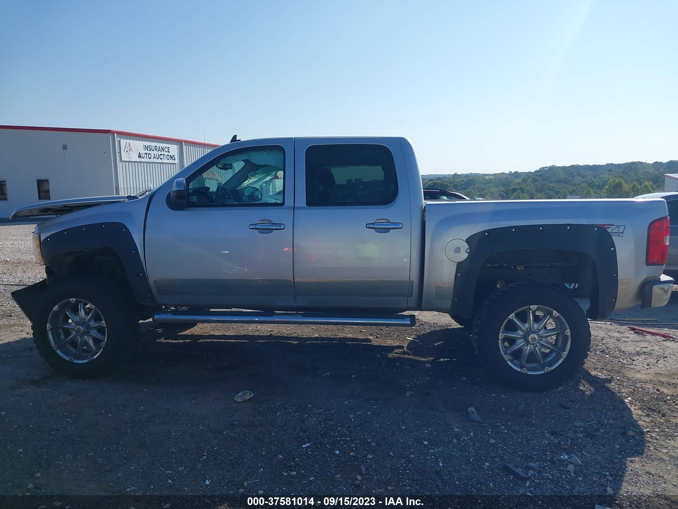 Photo 14 VIN: 3GCRKSE33AG221542 - CHEVROLET SILVERADO 