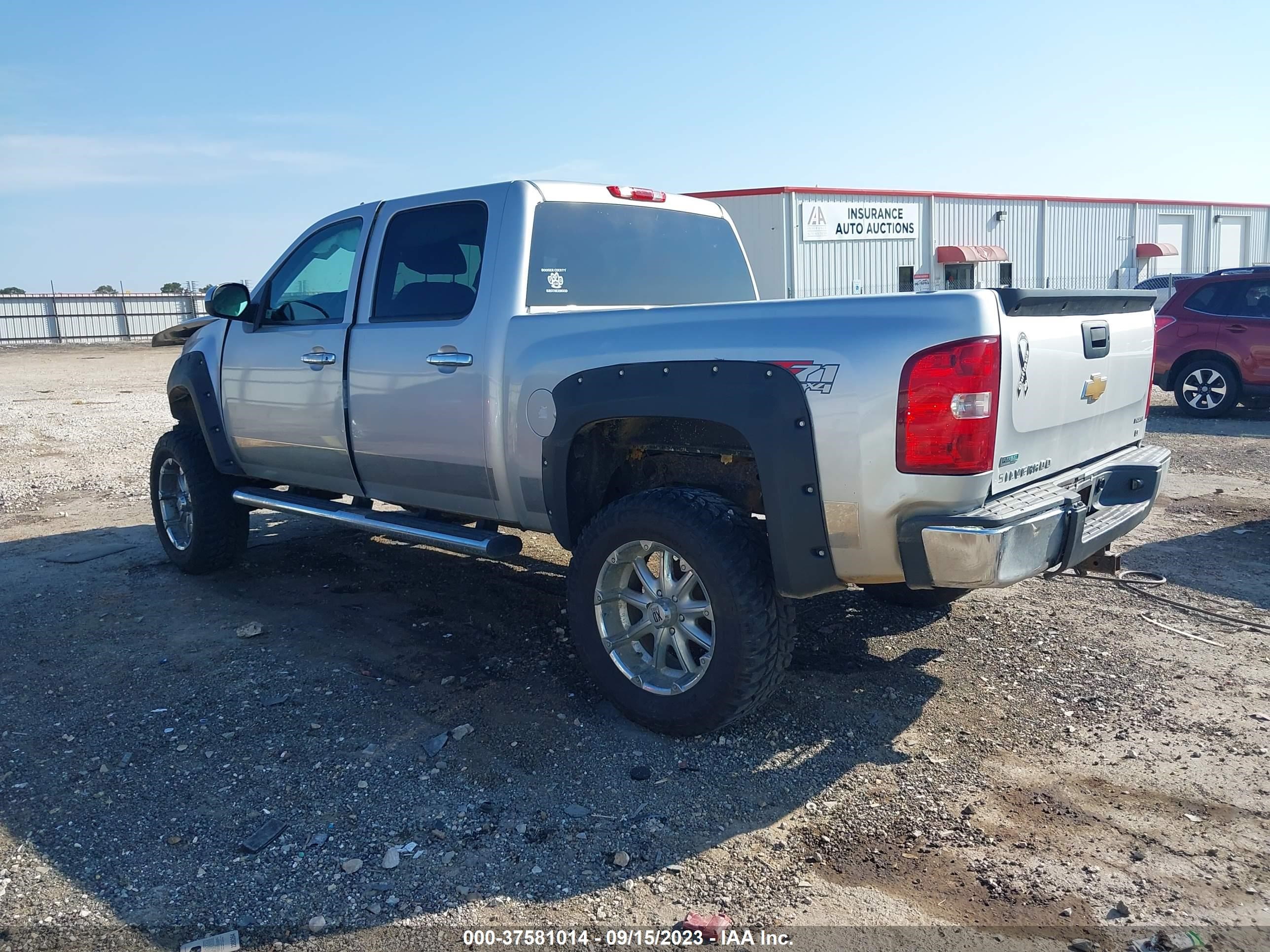 Photo 2 VIN: 3GCRKSE33AG221542 - CHEVROLET SILVERADO 