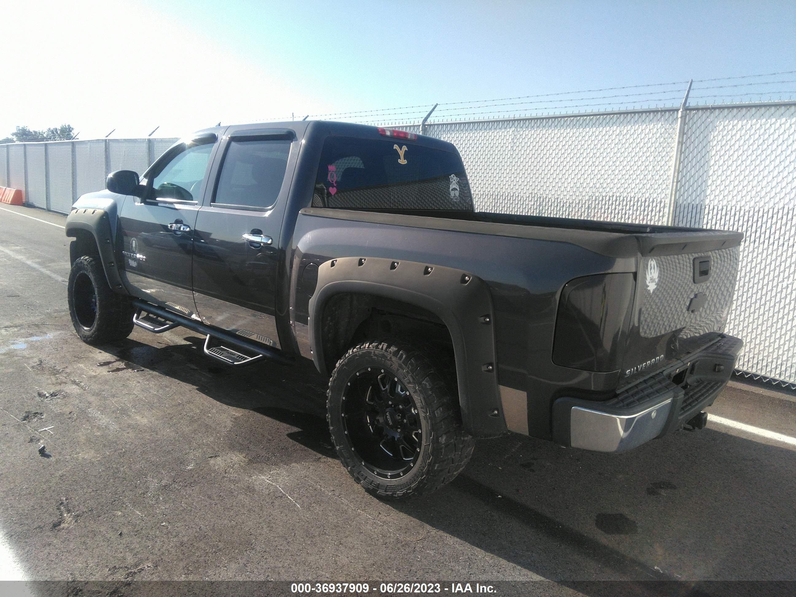 Photo 2 VIN: 3GCRKTE21AG191020 - CHEVROLET SILVERADO 