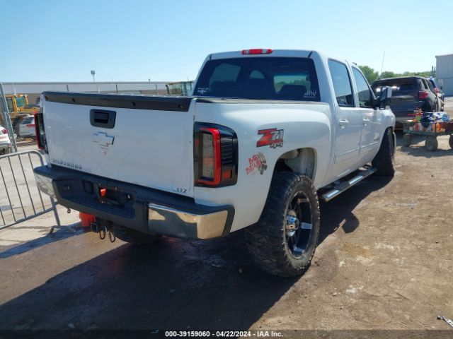 Photo 3 VIN: 3GCRKTE32AG142725 - CHEVROLET SILVERADO 1500 