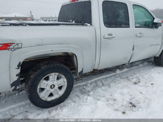 Photo 5 VIN: 3GCRKTE32AG174722 - CHEVROLET SILVERADO 1500 