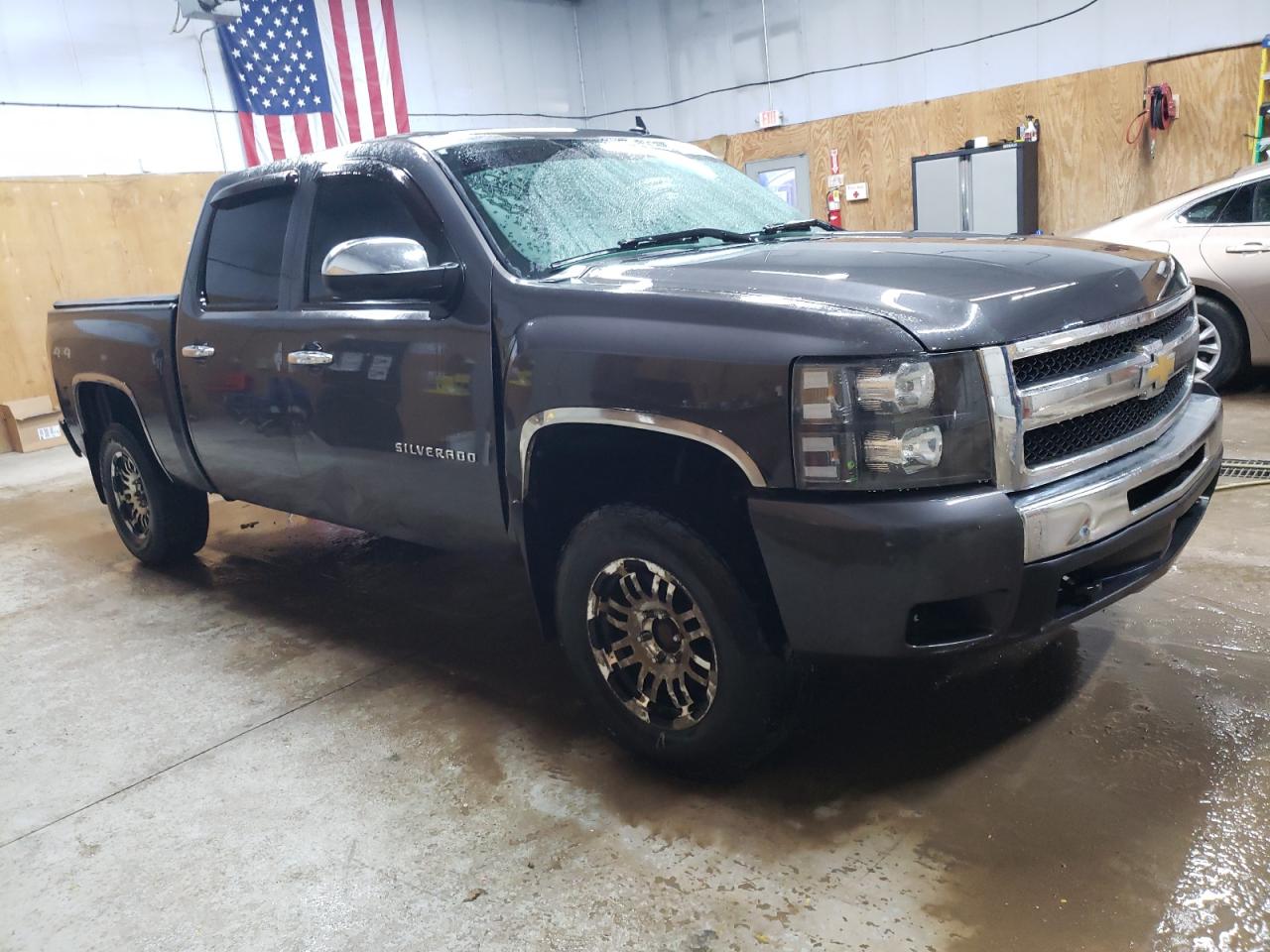 Photo 3 VIN: 3GCRKTE34AG266625 - CHEVROLET SILVERADO 