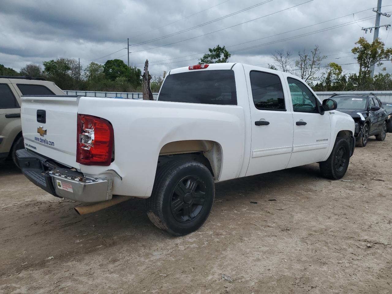 Photo 2 VIN: 3GCUCUEJ2BG180145 - CHEVROLET SILVERADO 