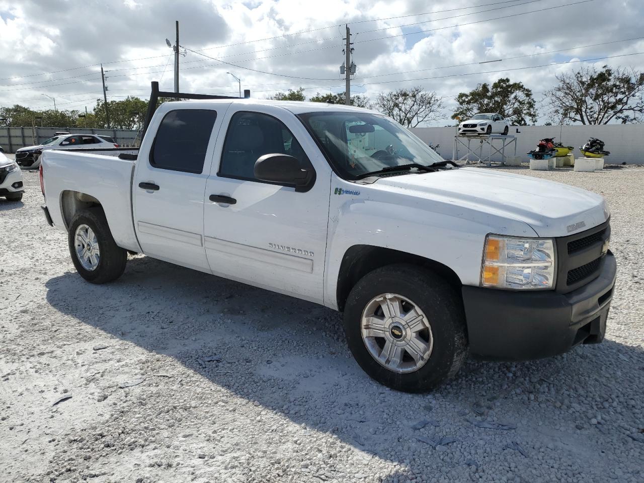 Photo 3 VIN: 3GCUCUEJ8BG173085 - CHEVROLET SILVERADO 