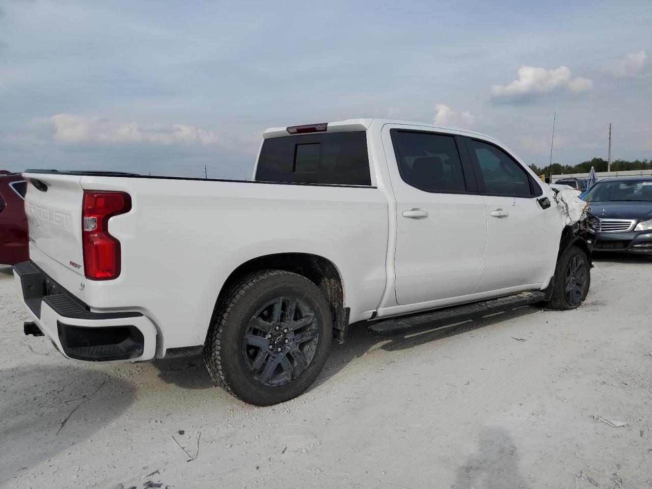 Photo 2 VIN: 3GCUDEE88PG282010 - CHEVROLET SILVERADO 