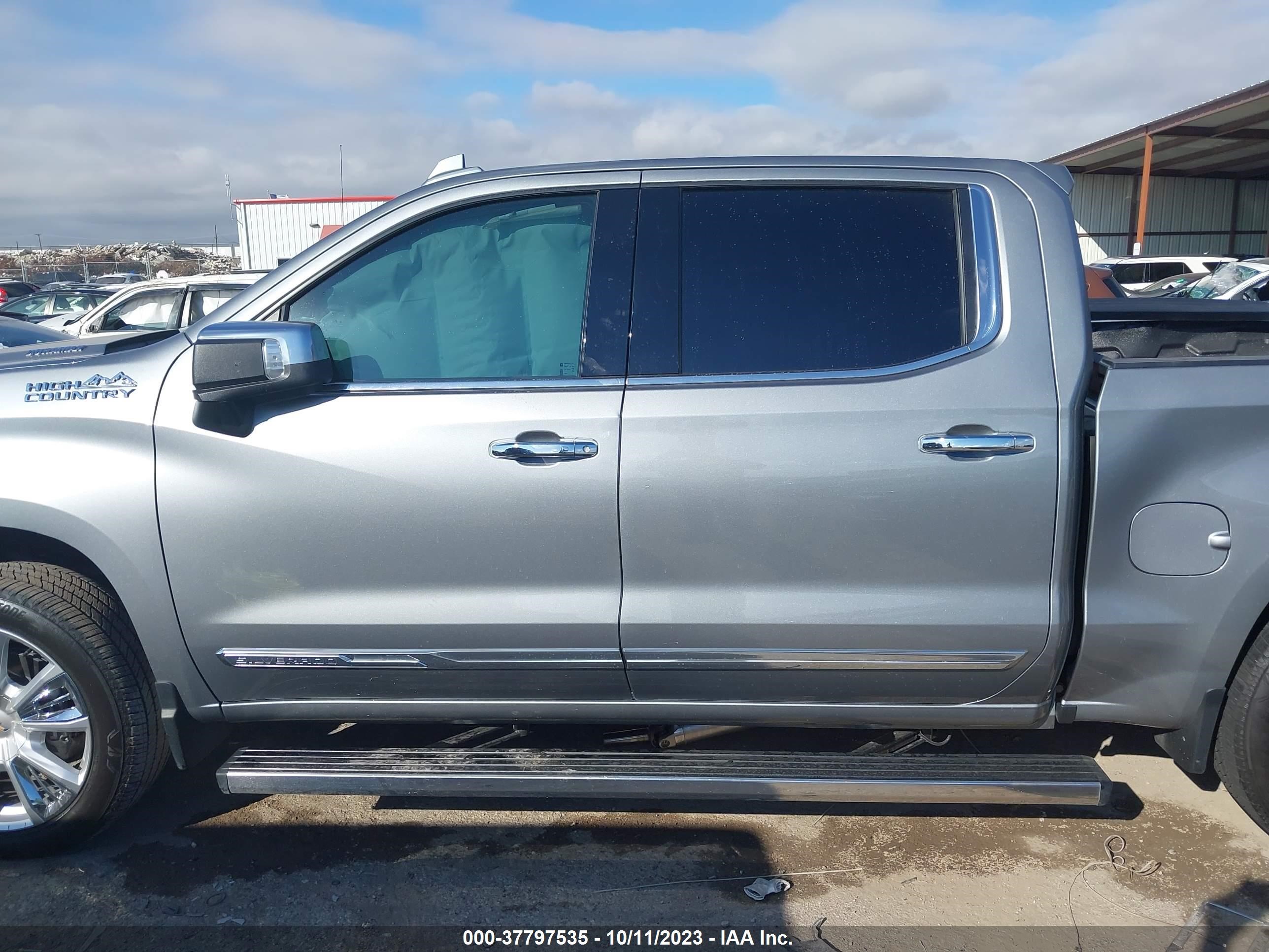 Photo 11 VIN: 3GCUDJE89PG217627 - CHEVROLET SILVERADO 