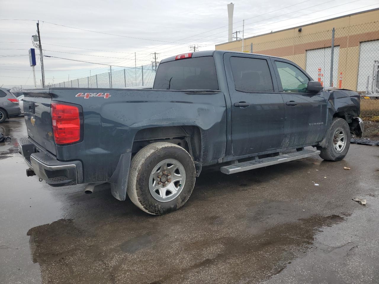 Photo 2 VIN: 3GCUKNEC0HG516474 - CHEVROLET SILVERADO 