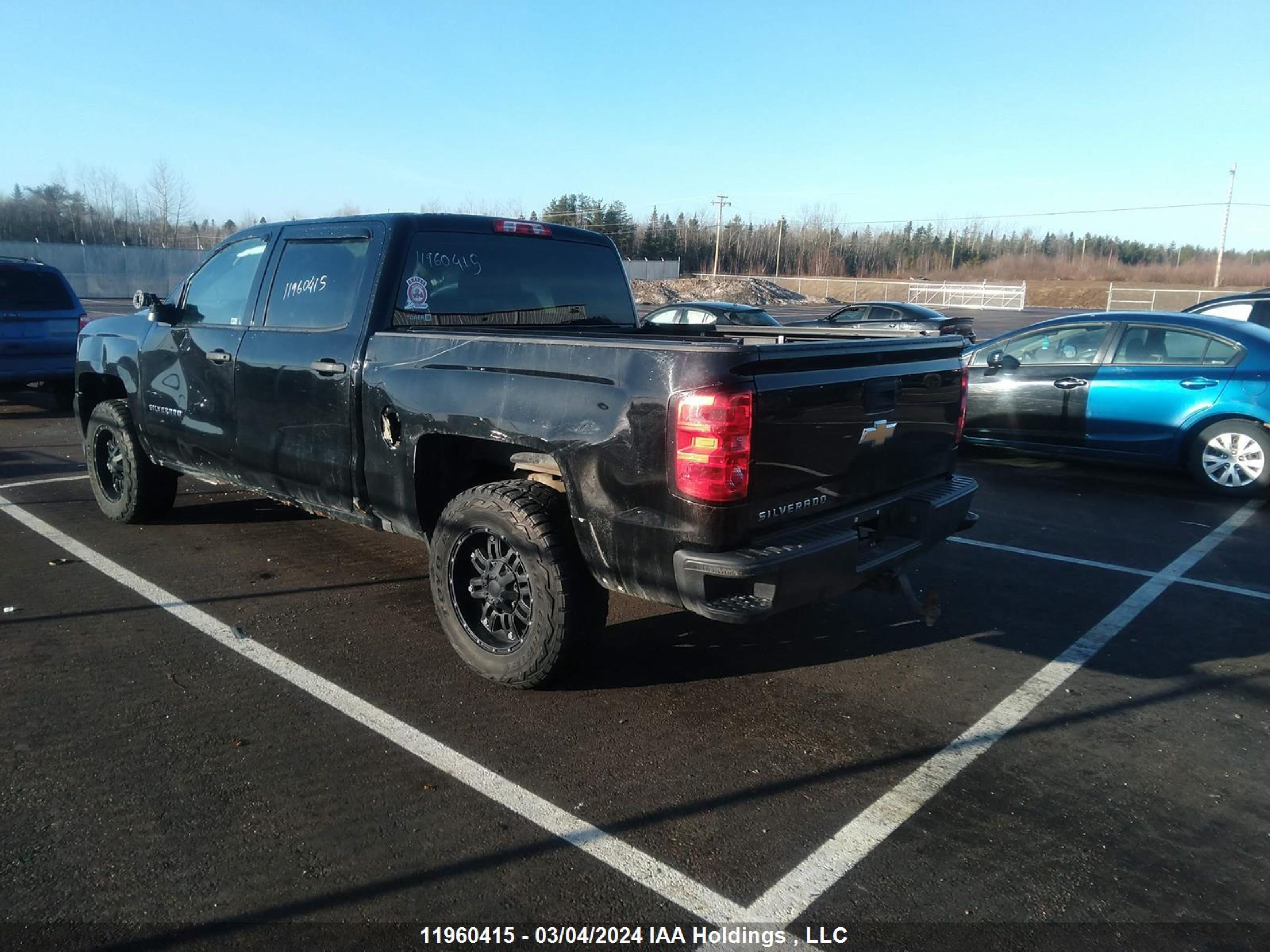 Photo 2 VIN: 3GCUKNEC1HG140643 - CHEVROLET SILVERADO 