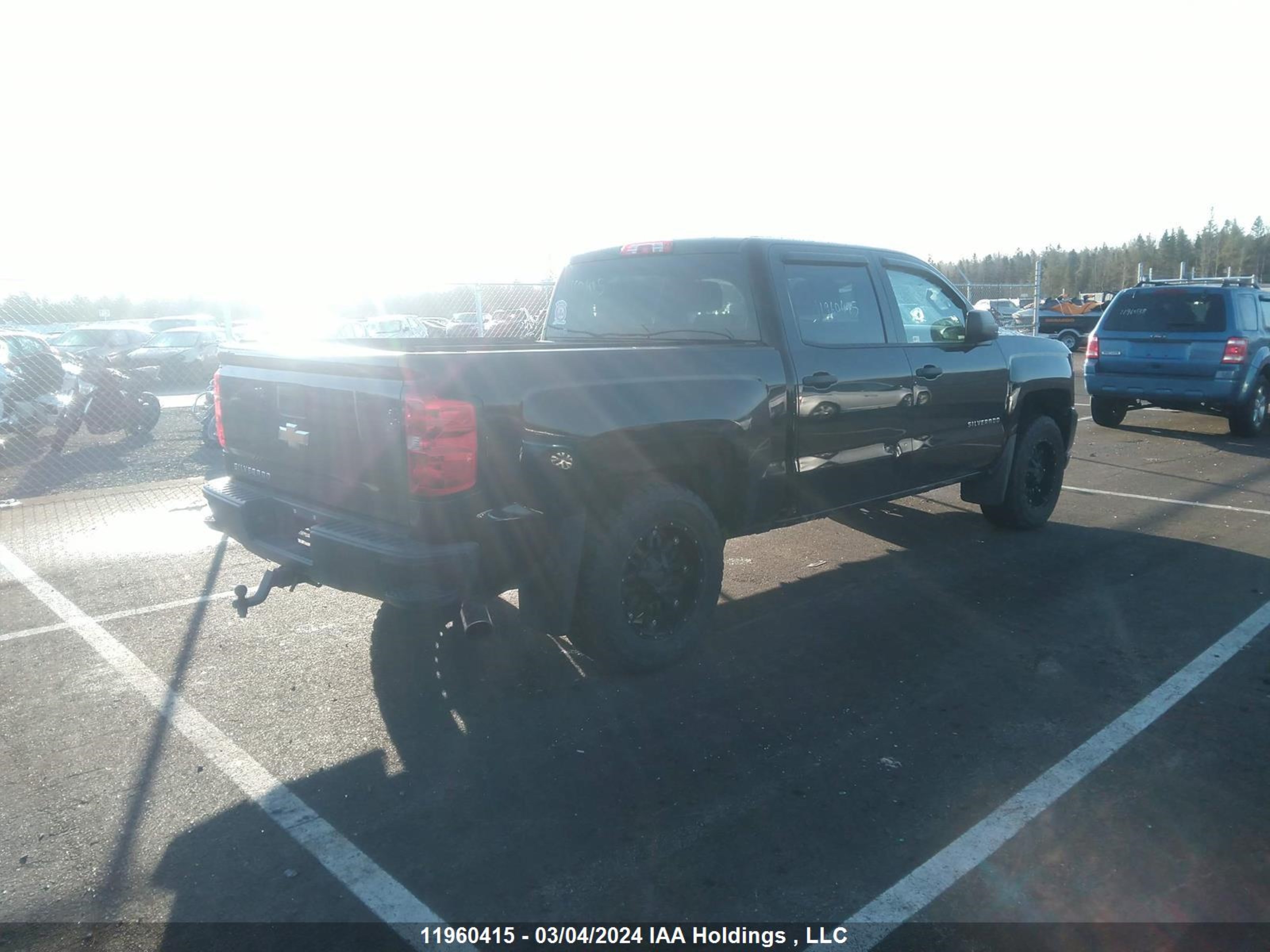 Photo 3 VIN: 3GCUKNEC1HG140643 - CHEVROLET SILVERADO 