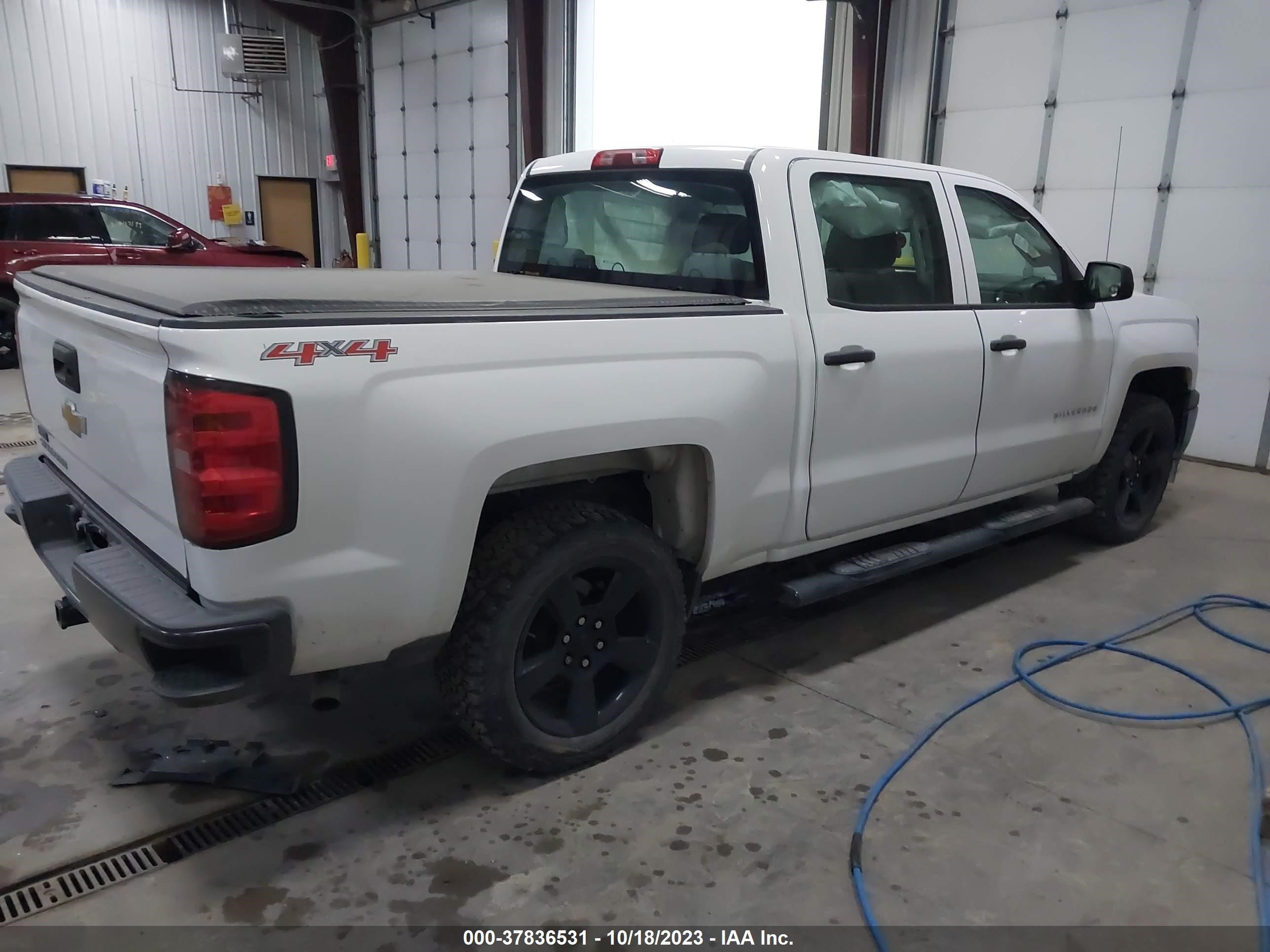 Photo 3 VIN: 3GCUKPEC9EG246720 - CHEVROLET SILVERADO 