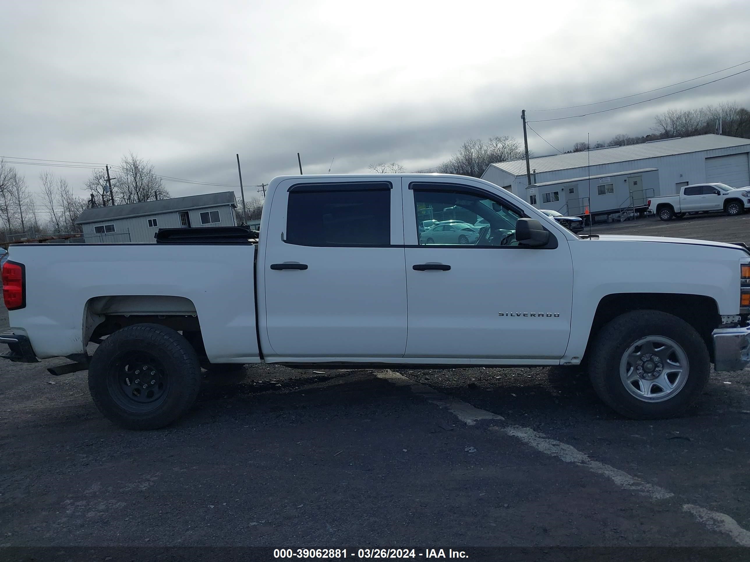 Photo 12 VIN: 3GCUKPEH2EG210301 - CHEVROLET SILVERADO 