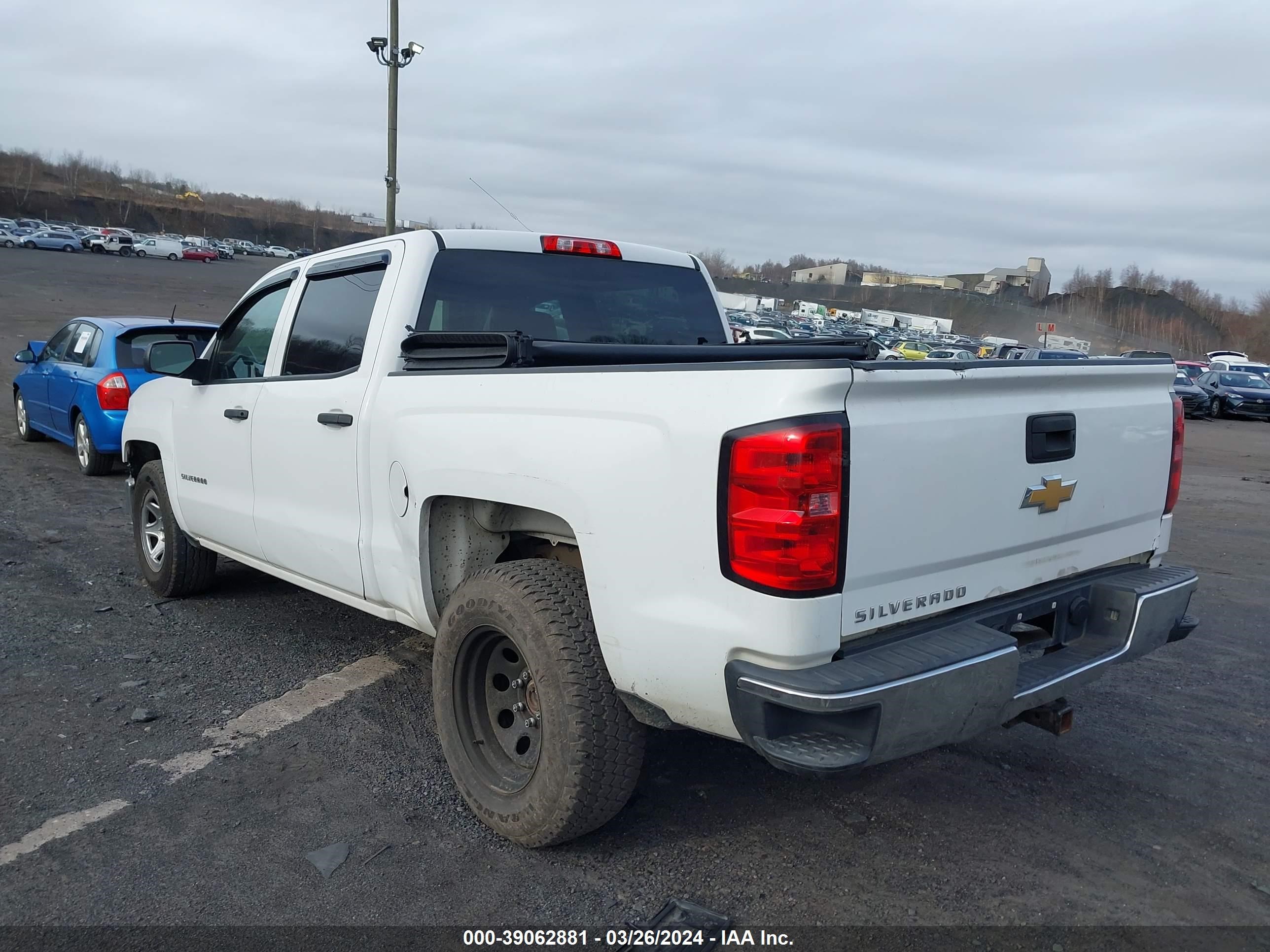 Photo 2 VIN: 3GCUKPEH2EG210301 - CHEVROLET SILVERADO 