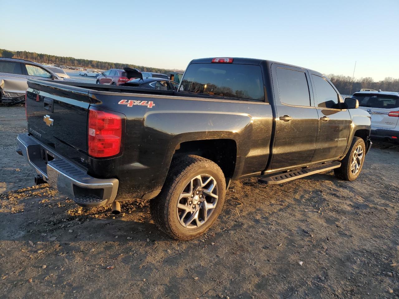 Photo 2 VIN: 3GCUKREC0EG187844 - CHEVROLET SILVERADO 