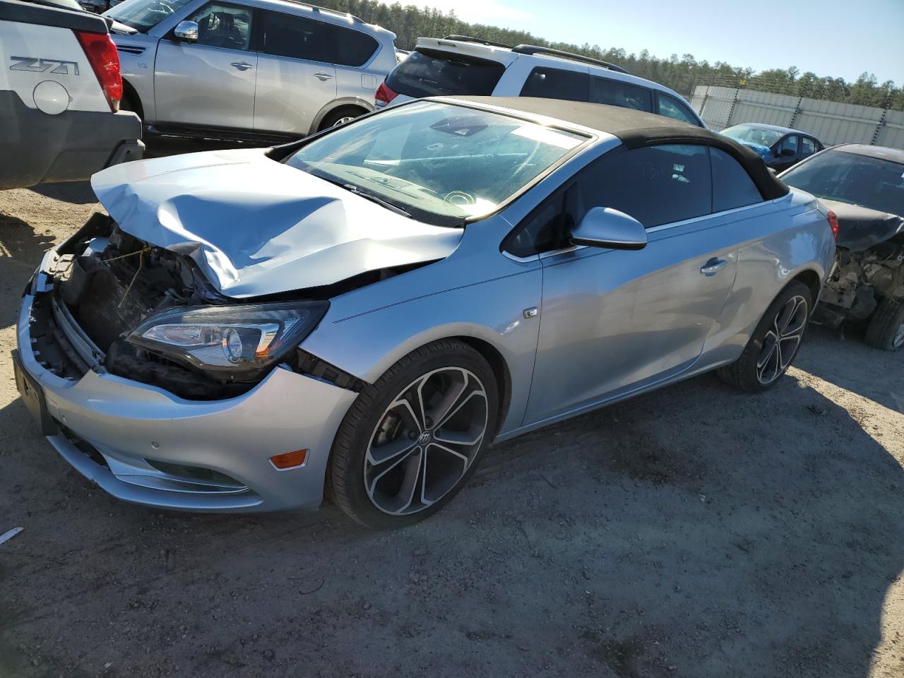 Photo 1 VIN: 3GCUKREC0FG182189 - BUICK CASCADA 