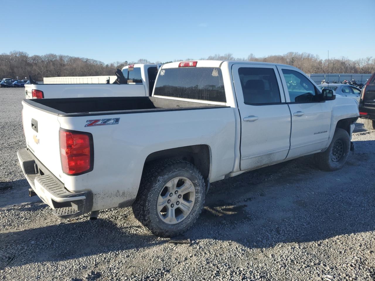 Photo 2 VIN: 3GCUKREC0GG261735 - CHEVROLET SILVERADO 