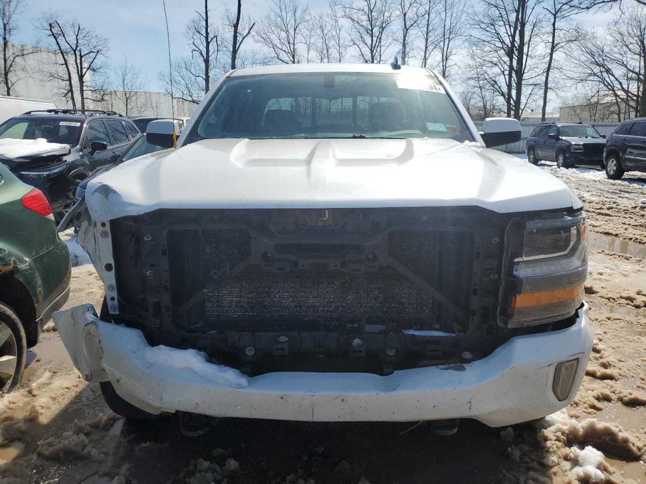 Photo 4 VIN: 3GCUKREC0GG370857 - CHEVROLET SILVERADO 