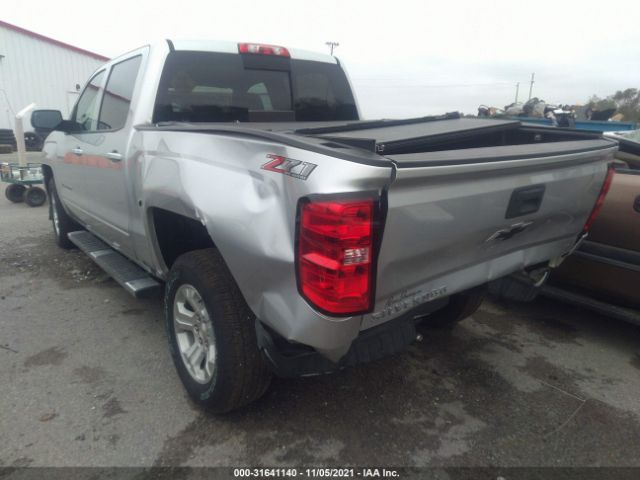 Photo 2 VIN: 3GCUKREC0JG142963 - CHEVROLET SILVERADO 1500 