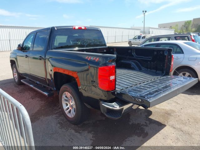 Photo 2 VIN: 3GCUKREC0JG147841 - CHEVROLET SILVERADO 1500 