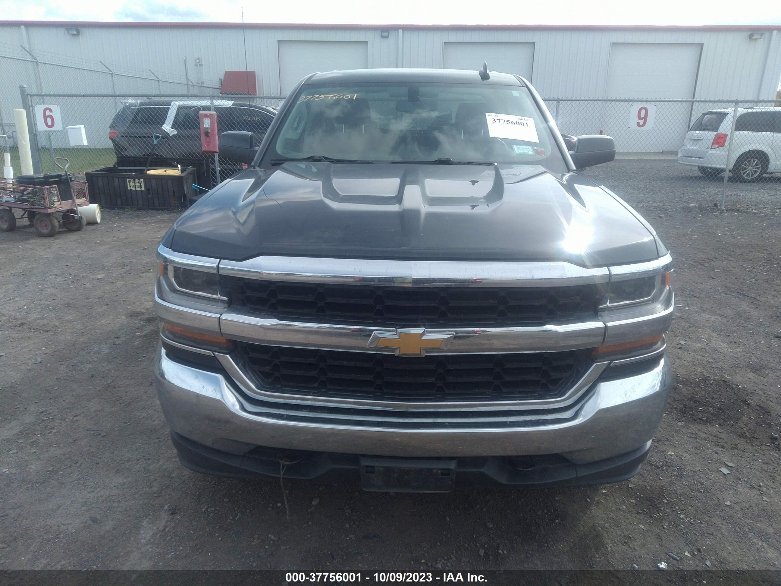 Photo 11 VIN: 3GCUKREC0JG289333 - CHEVROLET SILVERADO 