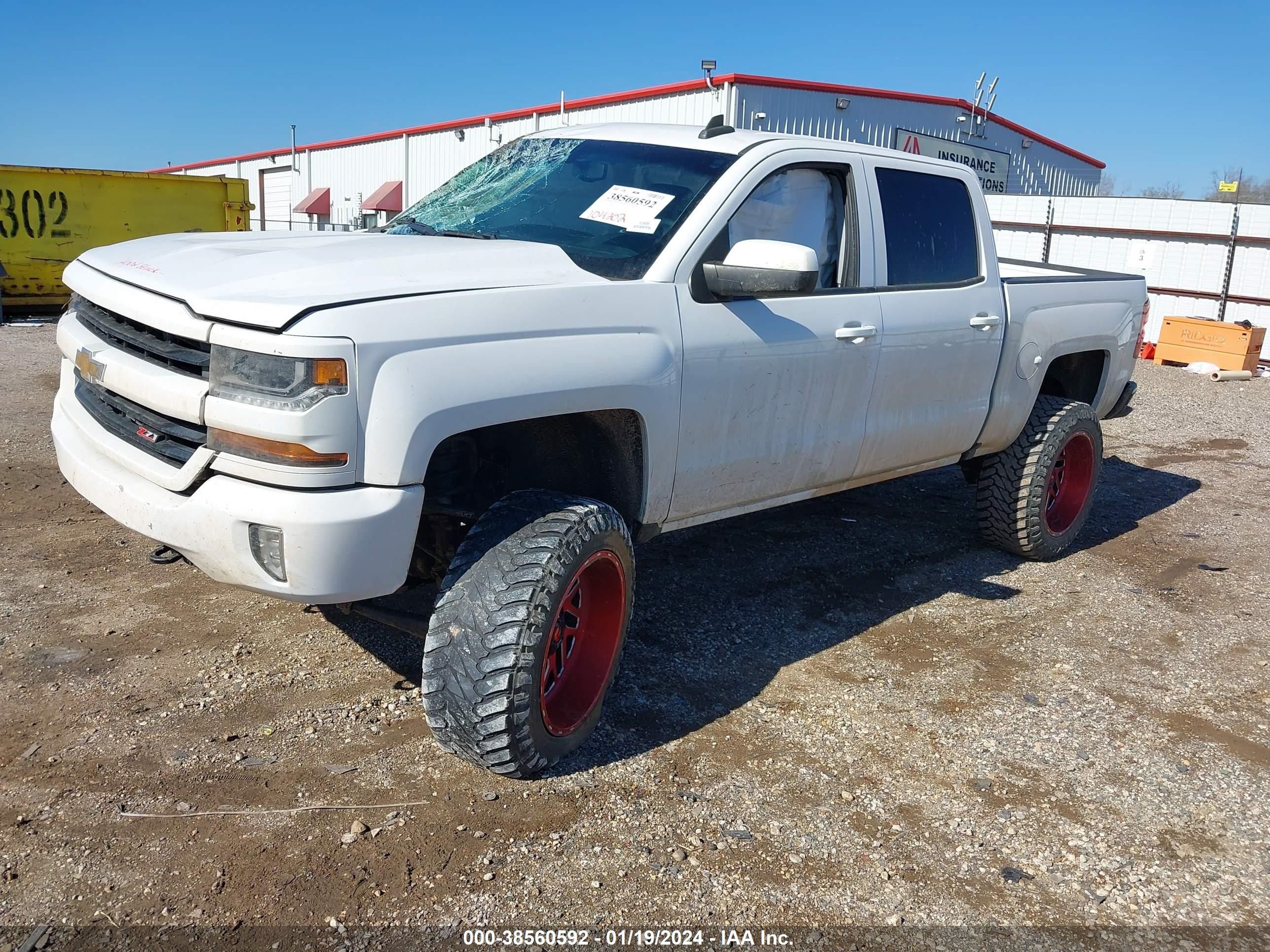 Photo 1 VIN: 3GCUKREC0JG482498 - CHEVROLET SILVERADO 