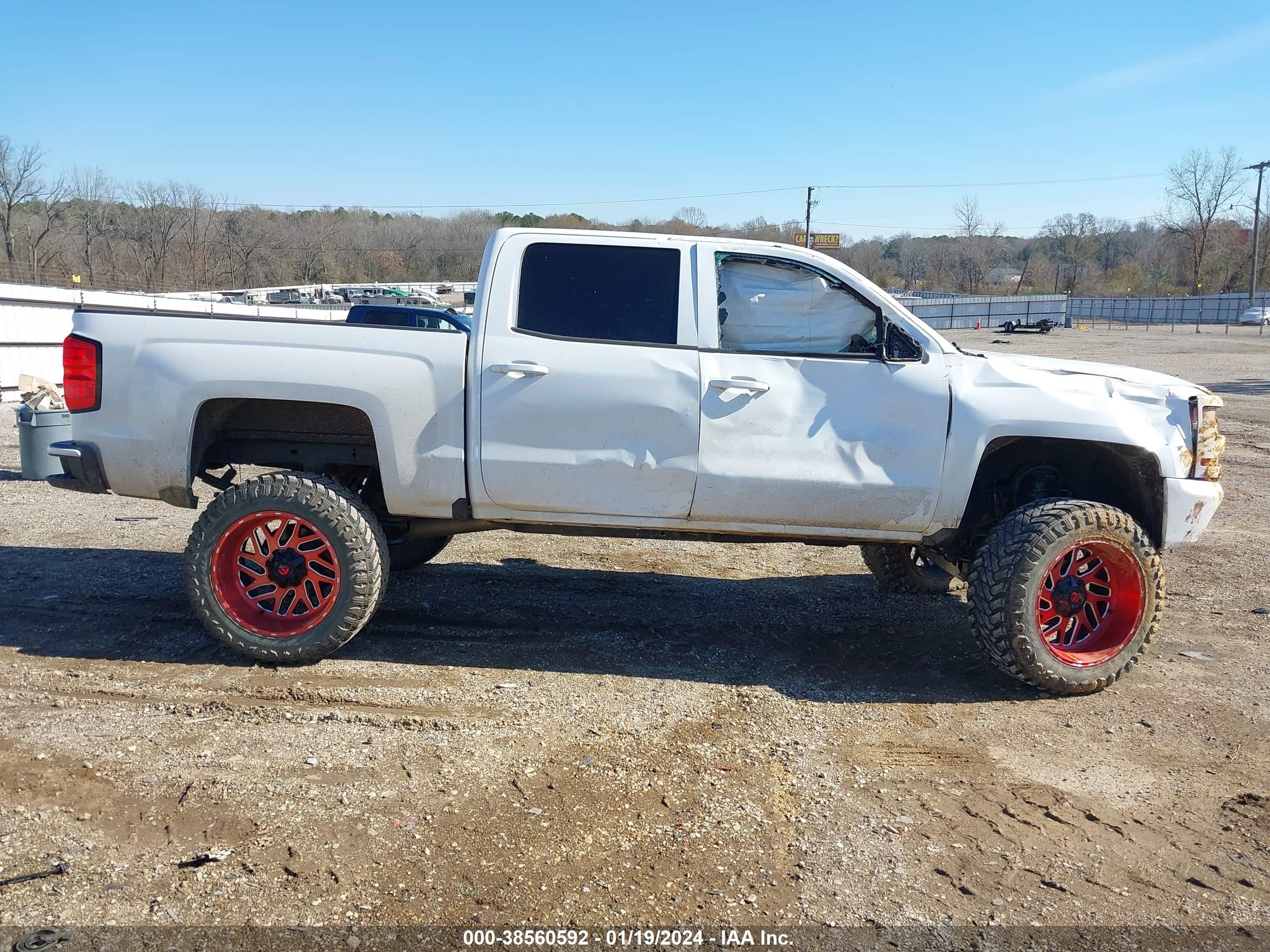 Photo 13 VIN: 3GCUKREC0JG482498 - CHEVROLET SILVERADO 