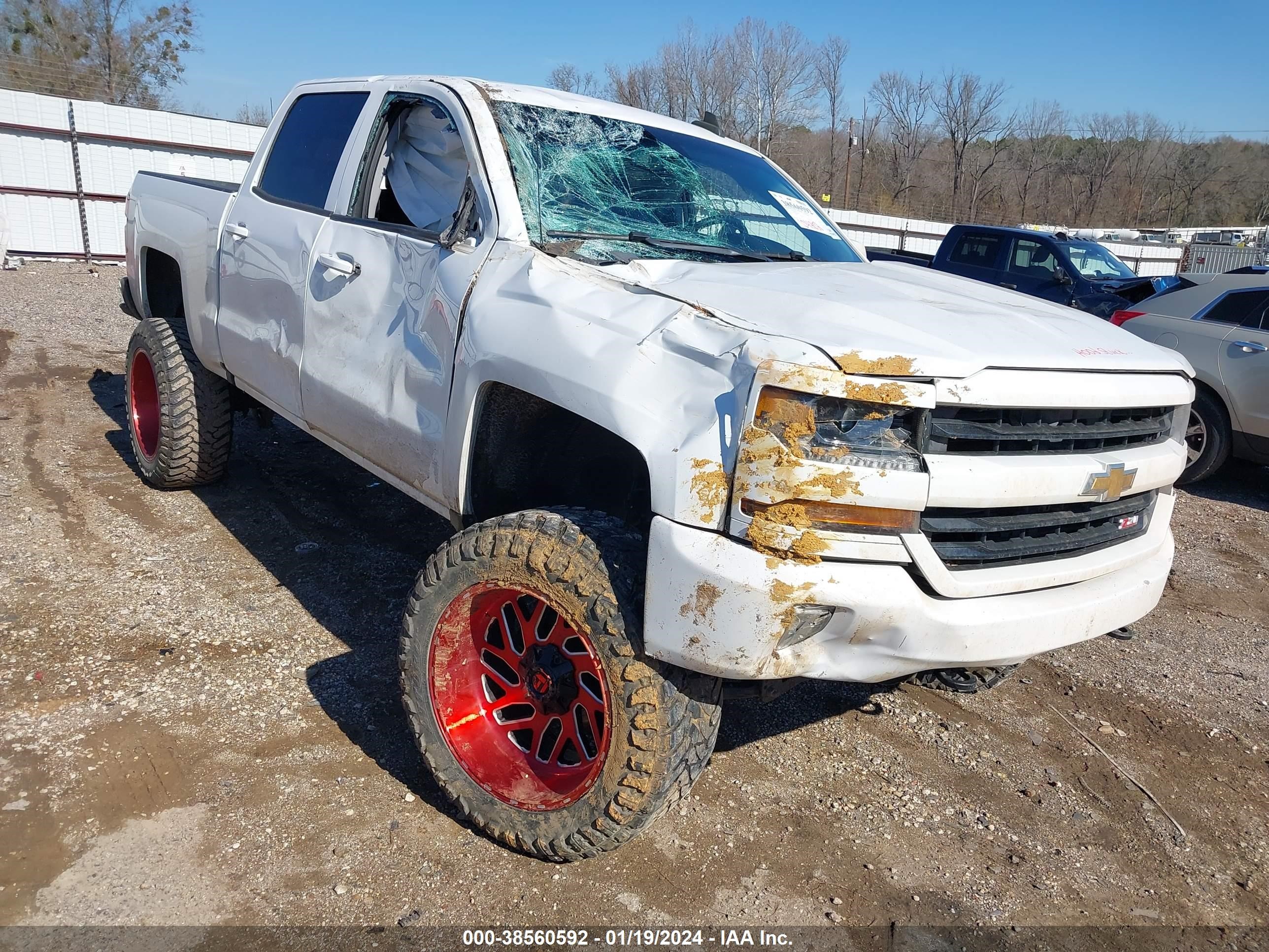 Photo 5 VIN: 3GCUKREC0JG482498 - CHEVROLET SILVERADO 