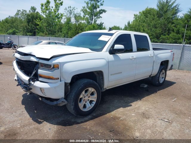 Photo 1 VIN: 3GCUKREC0JG611789 - CHEVROLET SILVERADO 