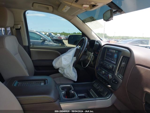 Photo 4 VIN: 3GCUKREC0JG611789 - CHEVROLET SILVERADO 