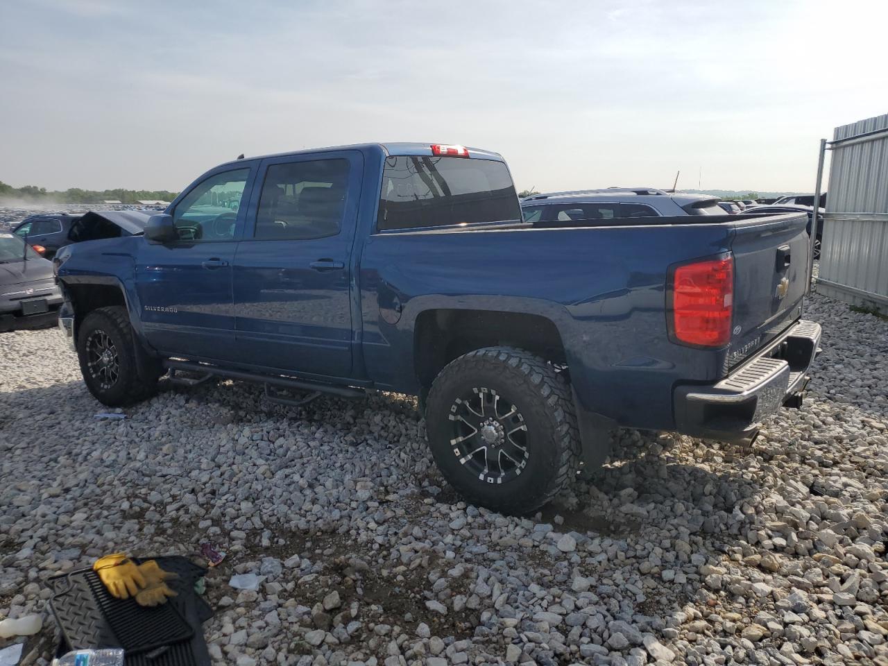 Photo 1 VIN: 3GCUKREC1FG311587 - CHEVROLET SILVERADO 