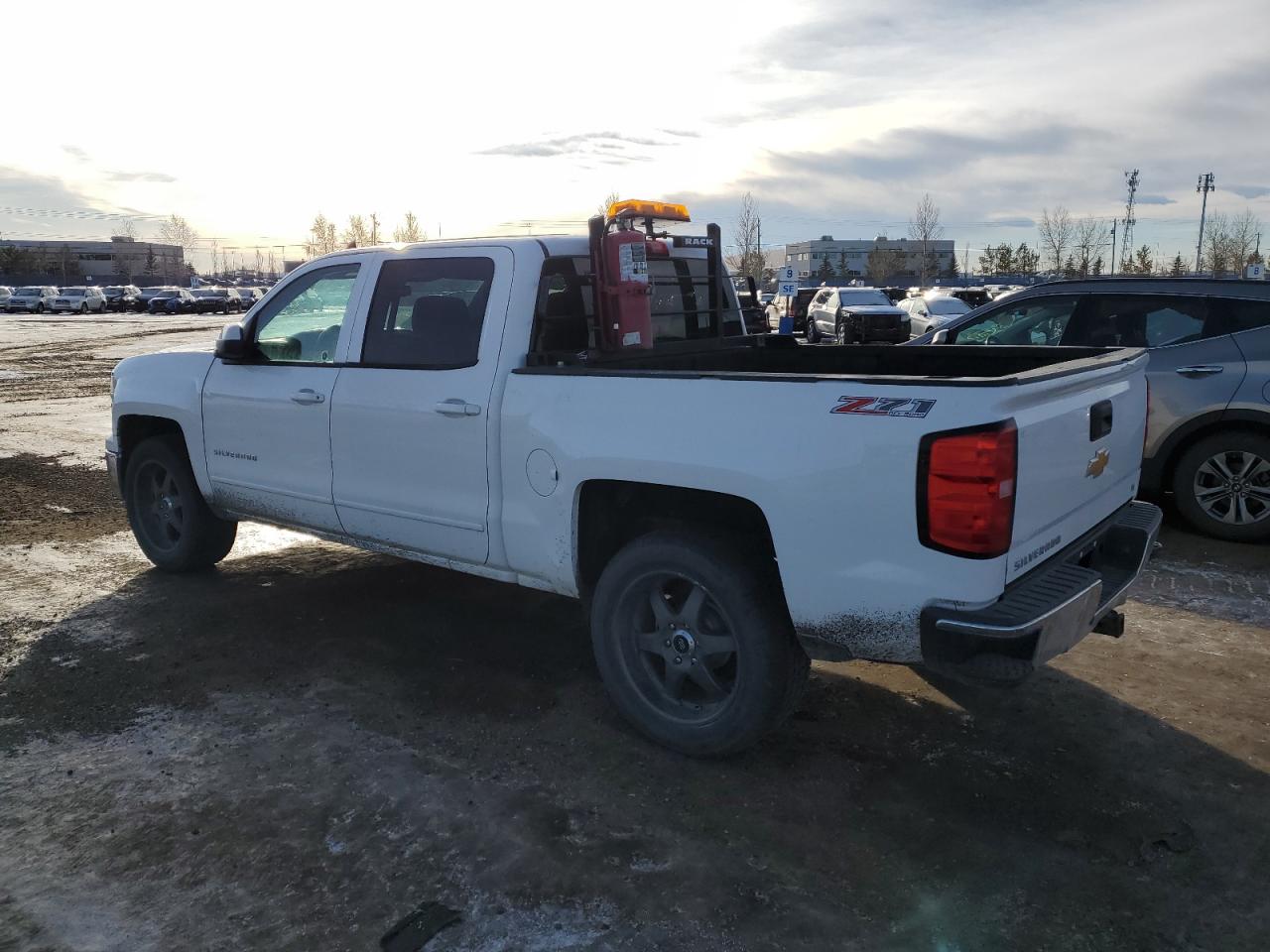 Photo 1 VIN: 3GCUKREC1FG337624 - CHEVROLET SILVERADO 