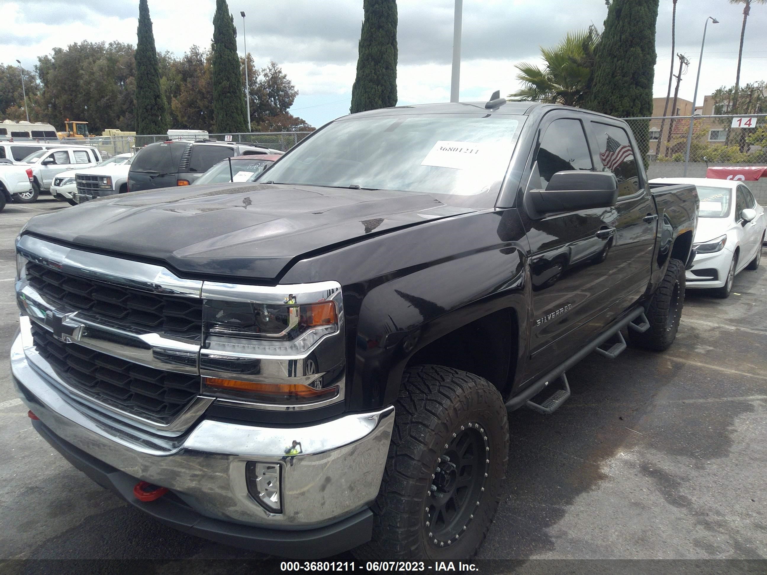 Photo 1 VIN: 3GCUKREC1GG343456 - CHEVROLET SILVERADO 