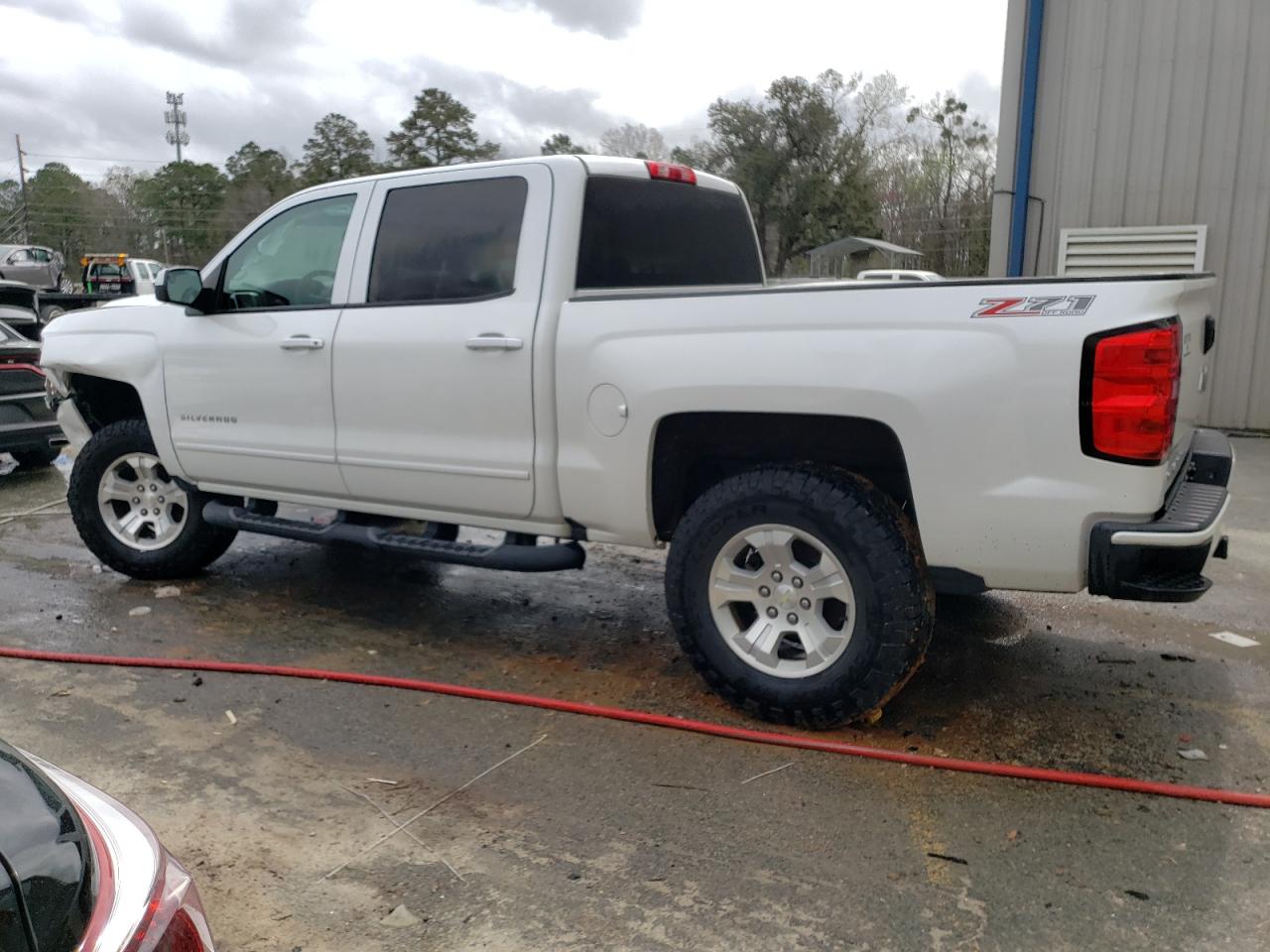 Photo 1 VIN: 3GCUKREC1HG123557 - CHEVROLET SILVERADO 