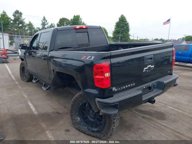 Photo 2 VIN: 3GCUKREC1JG374357 - CHEVROLET SILVERADO 