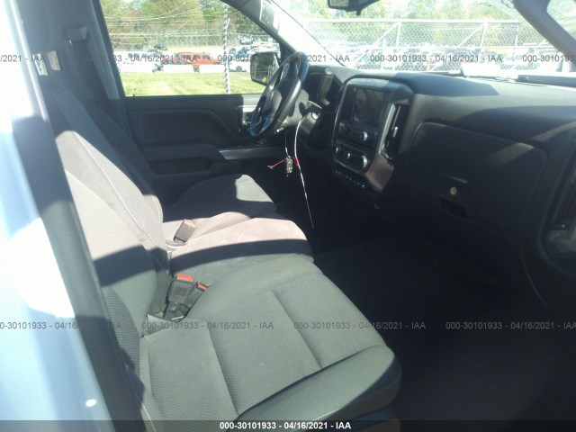 Photo 4 VIN: 3GCUKREC1JG557371 - CHEVROLET SILVERADO 1500 