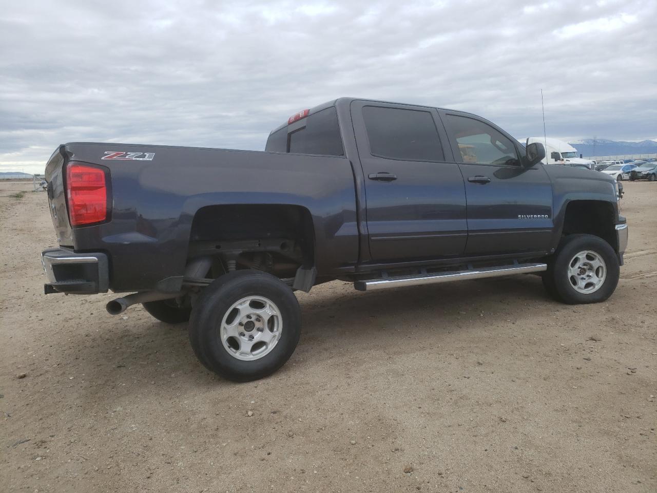 Photo 2 VIN: 3GCUKREC2FG401475 - CHEVROLET SILVERADO 