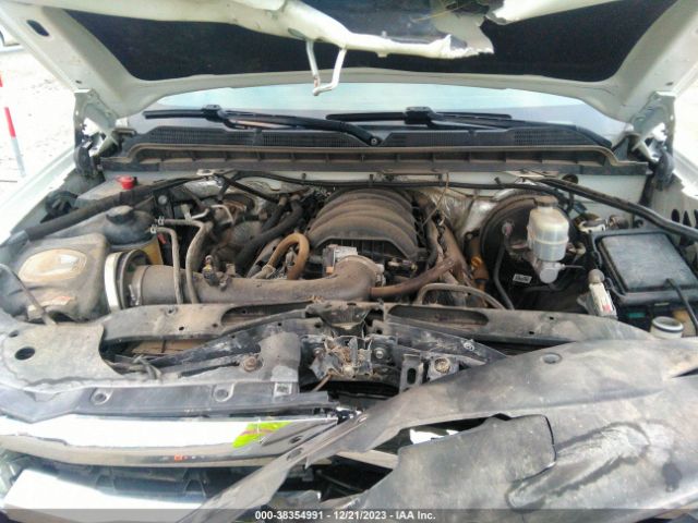 Photo 9 VIN: 3GCUKREC2JG133455 - CHEVROLET SILVERADO 1500 