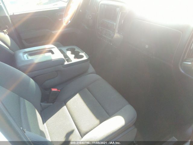 Photo 4 VIN: 3GCUKREC2JG189640 - CHEVROLET SILVERADO 1500 