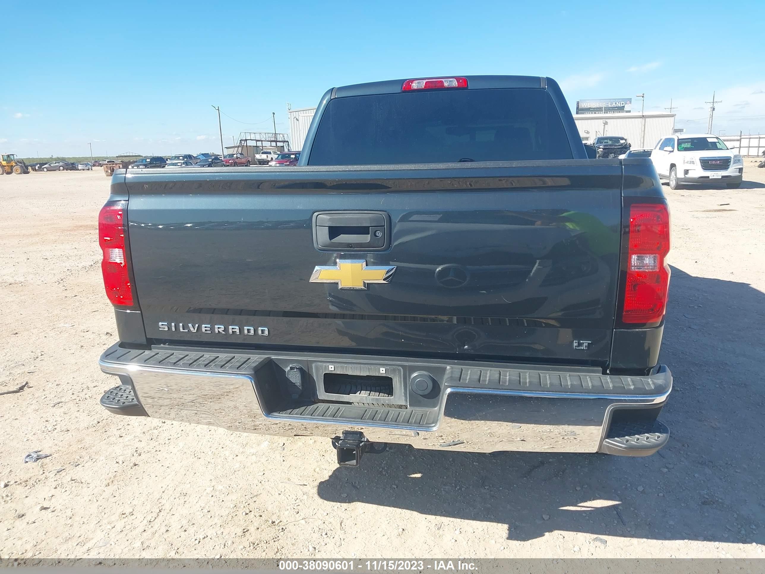 Photo 15 VIN: 3GCUKREC2JG312899 - CHEVROLET SILVERADO 