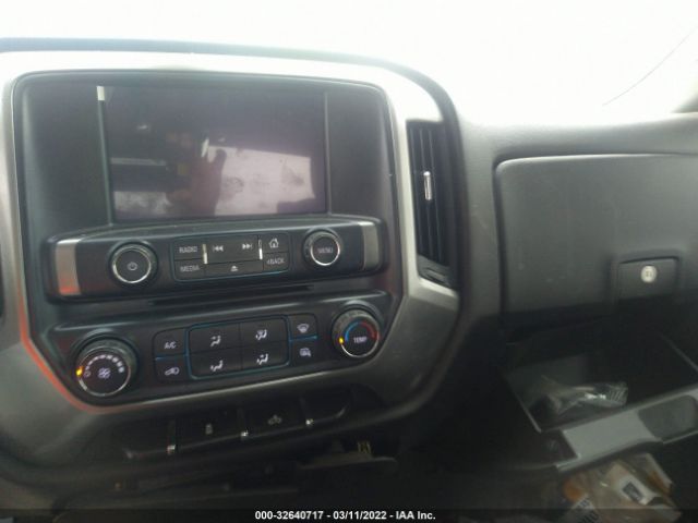 Photo 4 VIN: 3GCUKREC2JG399283 - CHEVROLET SILVERADO 1500 