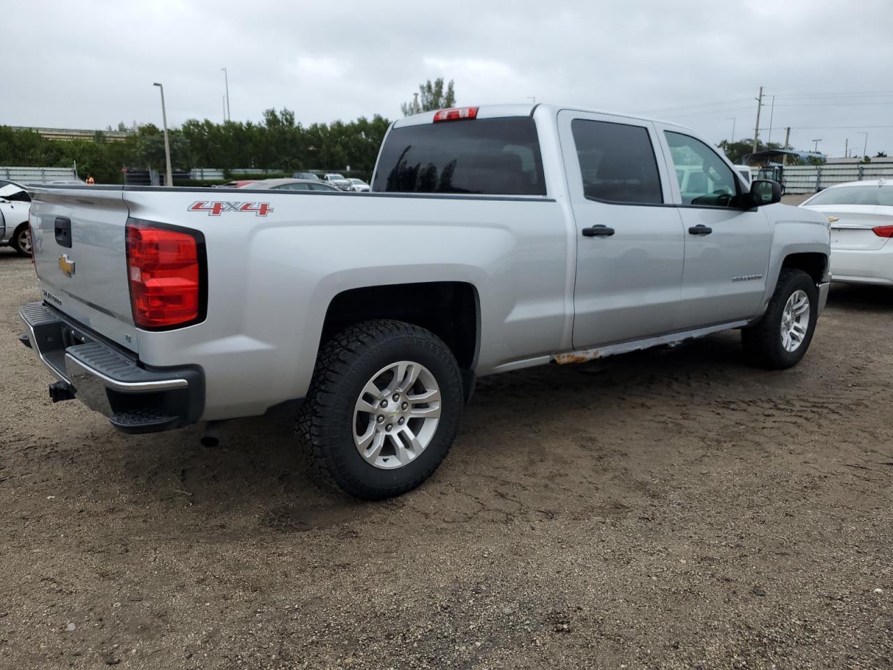 Photo 2 VIN: 3GCUKREC3EG180290 - CHEVROLET SILVERADO 