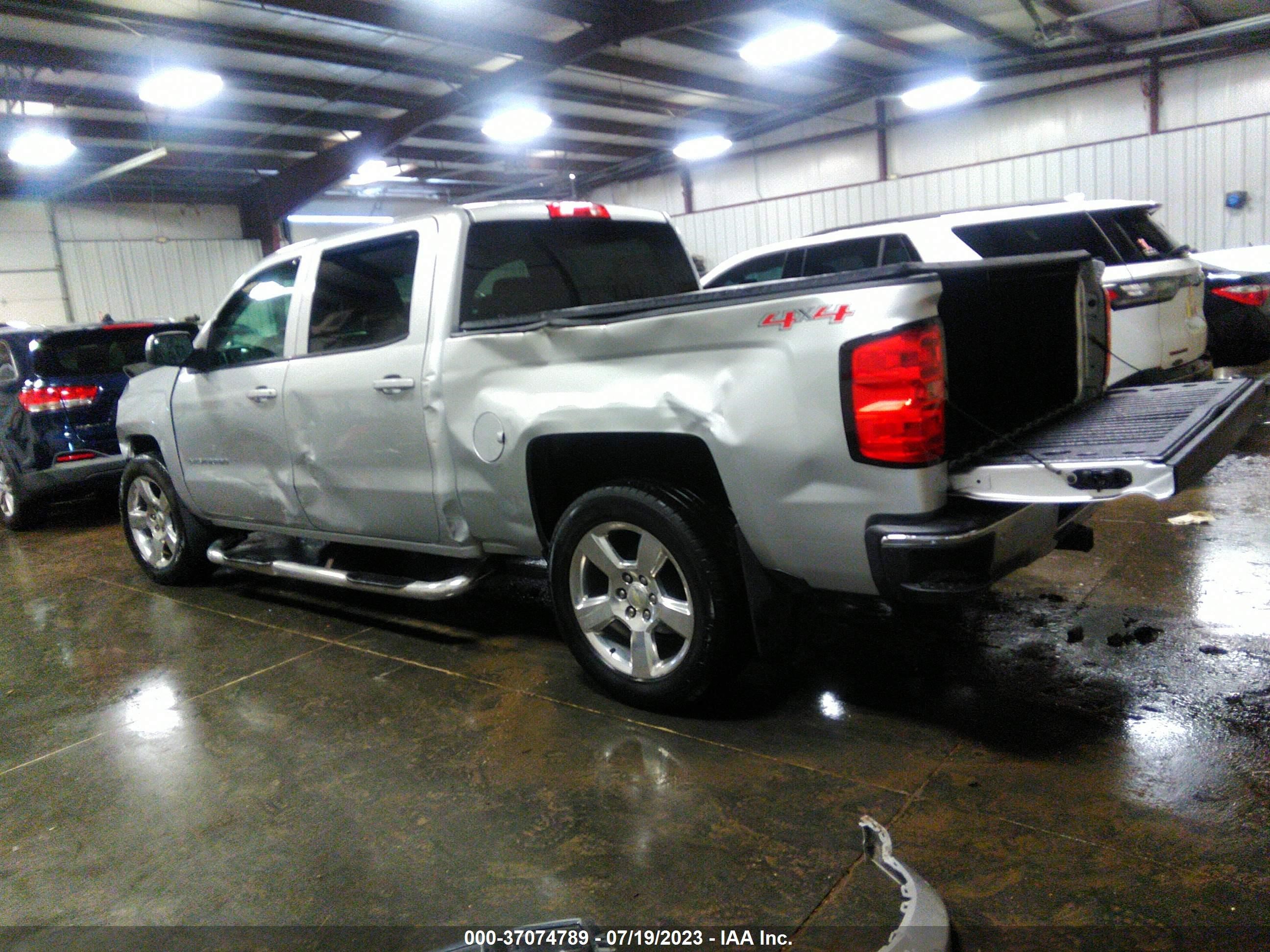 Photo 14 VIN: 3GCUKREC3EG415626 - CHEVROLET SILVERADO 