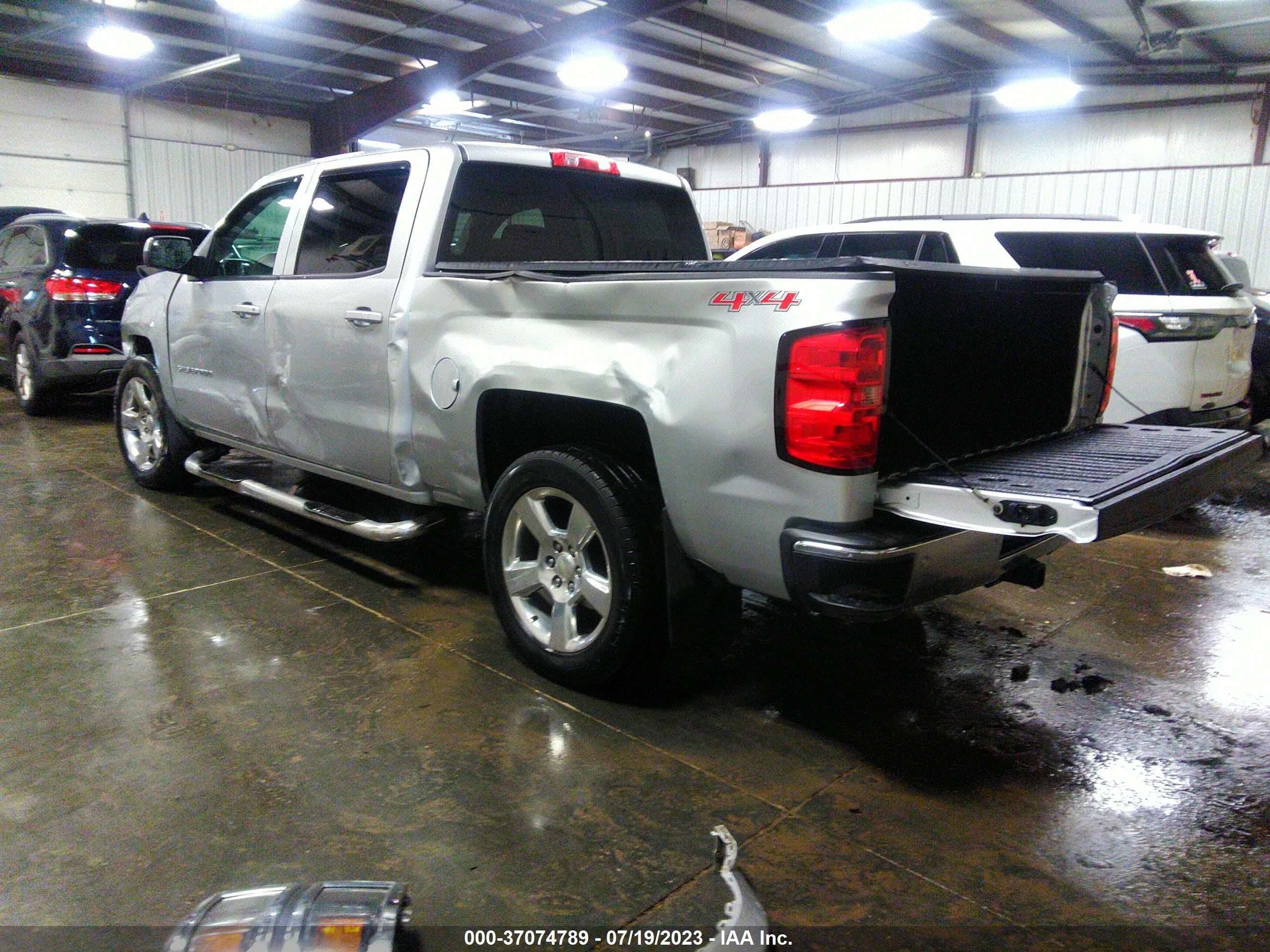 Photo 2 VIN: 3GCUKREC3EG415626 - CHEVROLET SILVERADO 